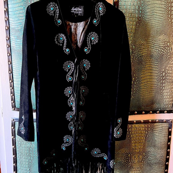 suede coat with topaz embellishments & grey paisley silk lining. - Picture 1 of 6